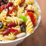 Healthy Pizza Pasta Salad – oil free and vegan