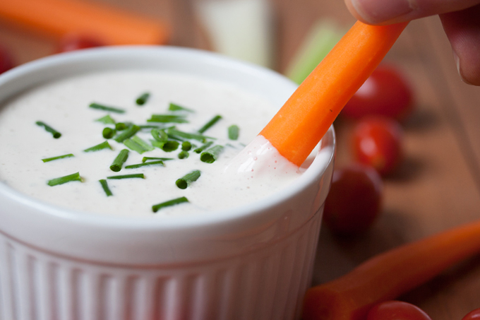 Copycat Hidden Valley Ranch Dressing - Vegan, Oil Free, and Gluten Free! All you need is 5 minutes and a blender.