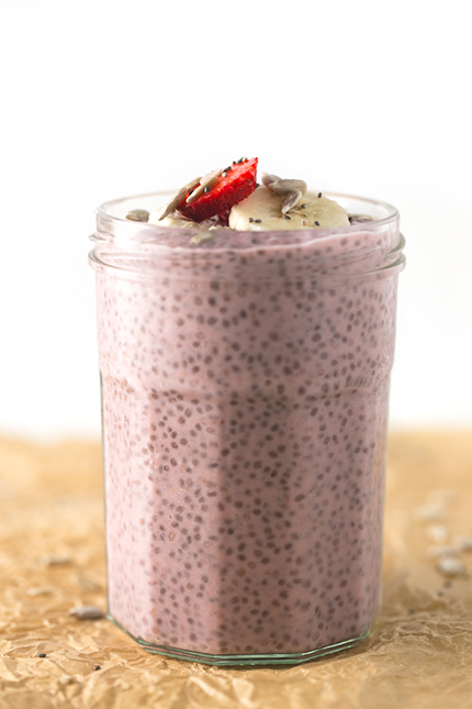 5-ingredient-strawberry-chia-pudding-3