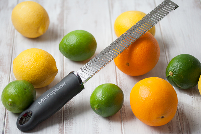 Microplane-zester-with-citrus_8164