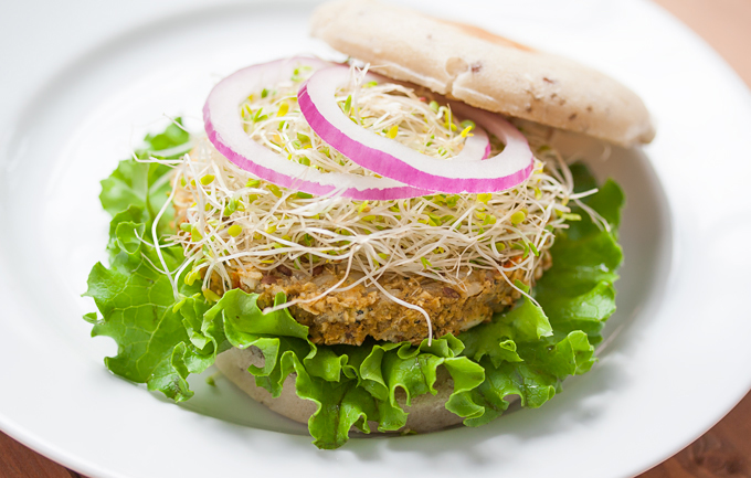 3 Low-Fat, Gluten-Free, Vegan Burgers You Can Buy Under 200 Calories Each!